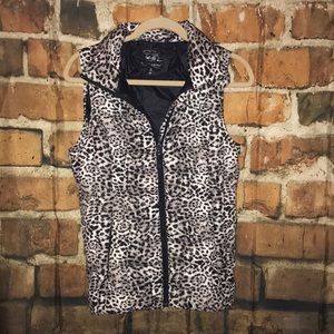 BETSEY JOHNSON Animal Print Performance Vest ❤️🐆